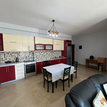 Saranda Holiday شقة